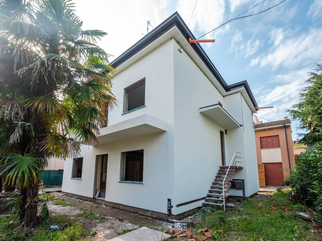 Villa a Carpi in Via San Bernardino Realino, 40 - Foto 3