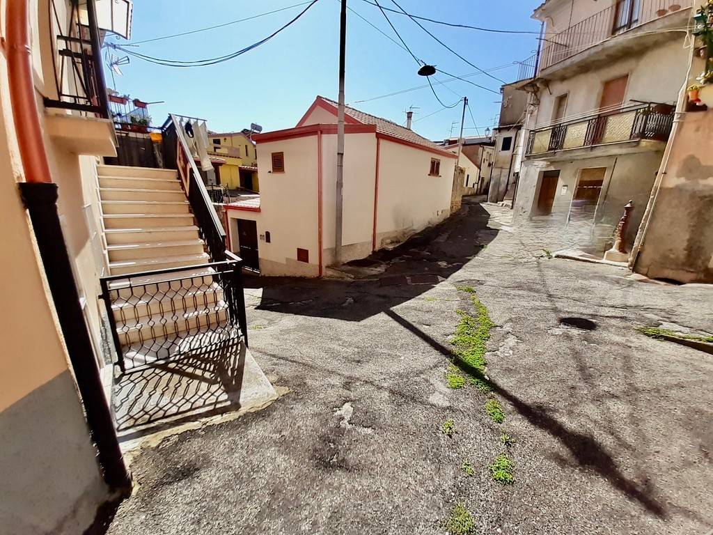 Appartamento a Catanzaro in Via Pubblica Istruzione - Foto 3