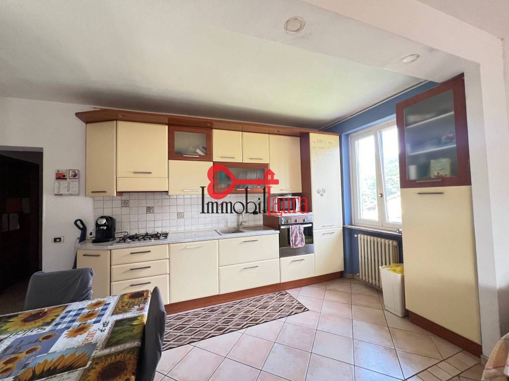 Appartamento a Bisuschio - Foto 3