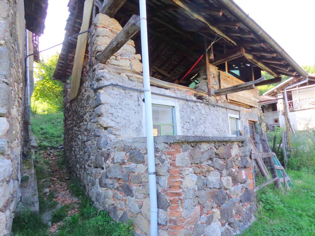 Rustico / casale a Borgosesia in Frazione Lovario - Foto 2