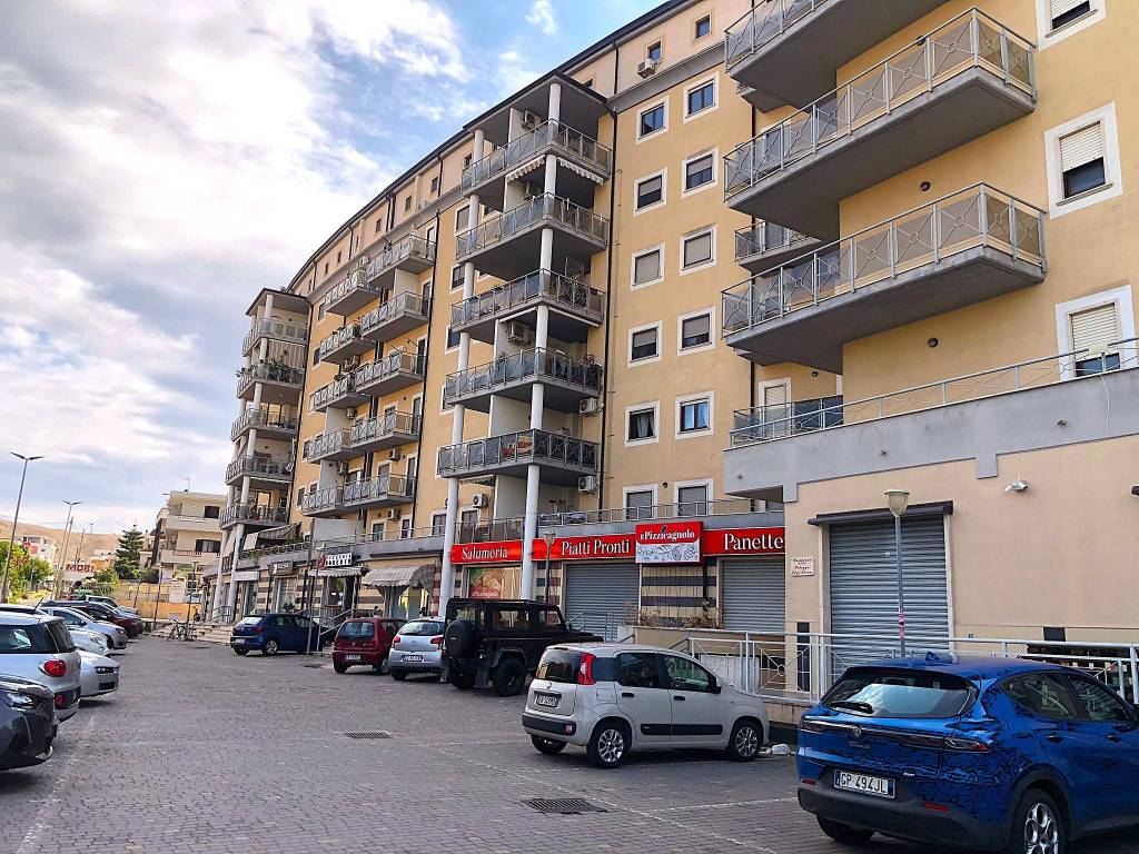 Appartamento a Crotone in Via Unione Europea - Foto 2