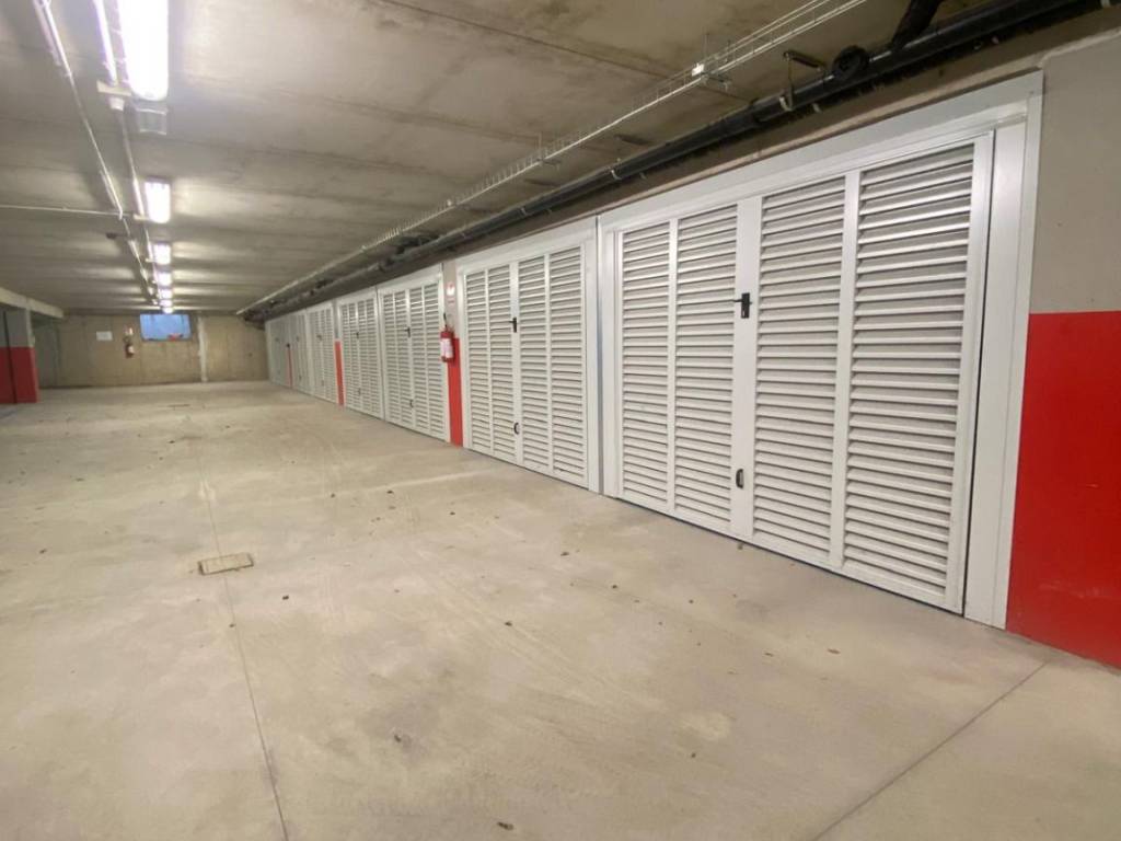 Box / garage a Mantova in Via Andrea da Schivenoglia - Foto 4