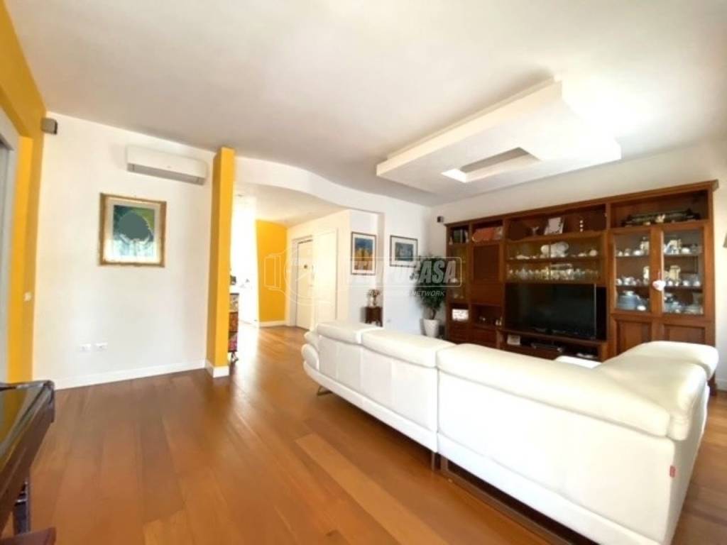 Appartamento a Foggia in Viale Michelangelo - Foto 4