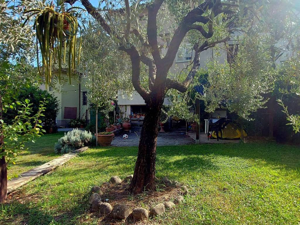 Villa a Borgo a mozzano - Foto 5