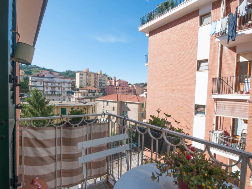 Appartamento a Lerici in Via Generale Ferrari, 18 - Foto 3