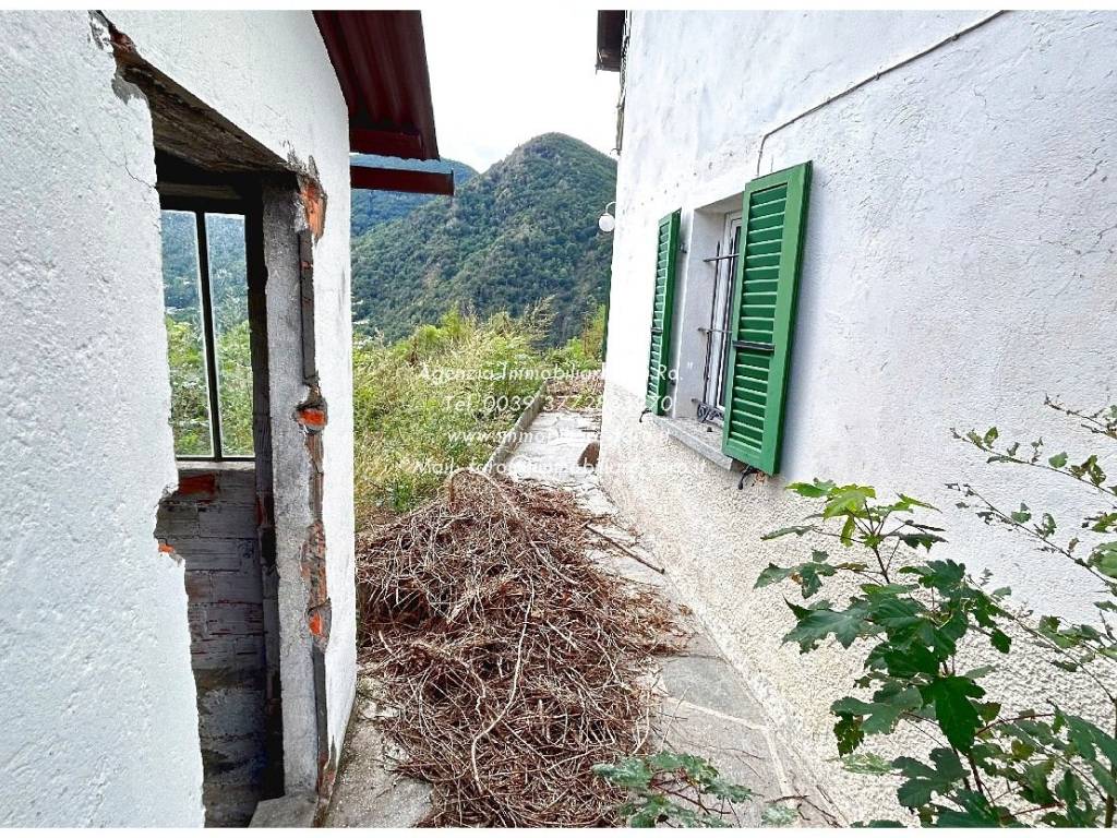 Casa indipendente a Valle cannobina in Piazza Vittorio Emanuele, 4 - Foto 4