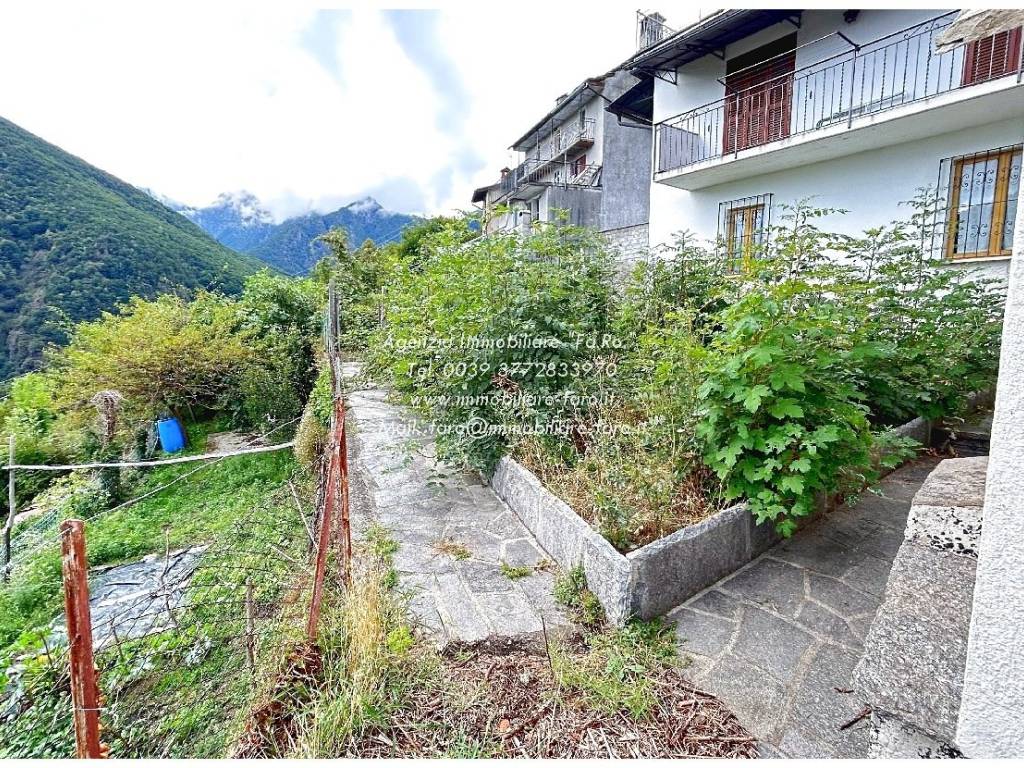 Casa indipendente a Valle cannobina in Piazza Vittorio Emanuele, 4 - Foto 5
