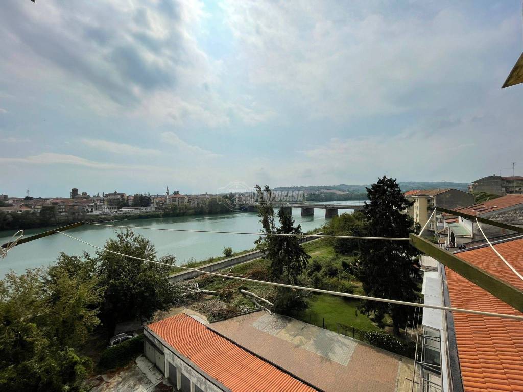 Appartamento a Casale monferrato in Strada Vecchia Vercelli - Foto 2