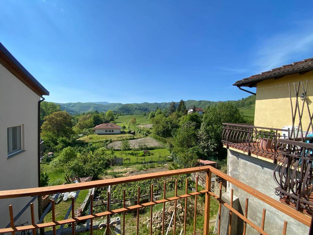 Casa indipendente a Roccavignale in Via Roma - Foto 4