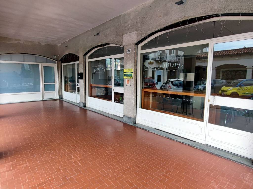 Immobile a Pollone in piazza caduti della patria - Foto 4