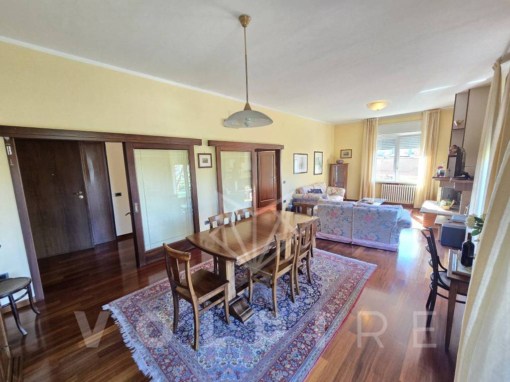 Appartamento a Foligno in Via Francesco Innamorati - Foto 2