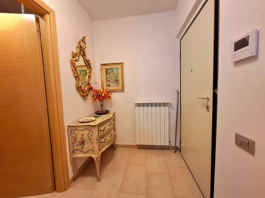 Appartamento a Pontedera in Via della Stazione Vecchia - Foto 3