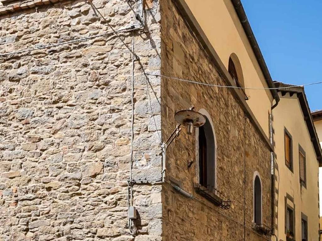 Casa indipendente a Cortona in Via Luca Ghini, 5 - Foto 2