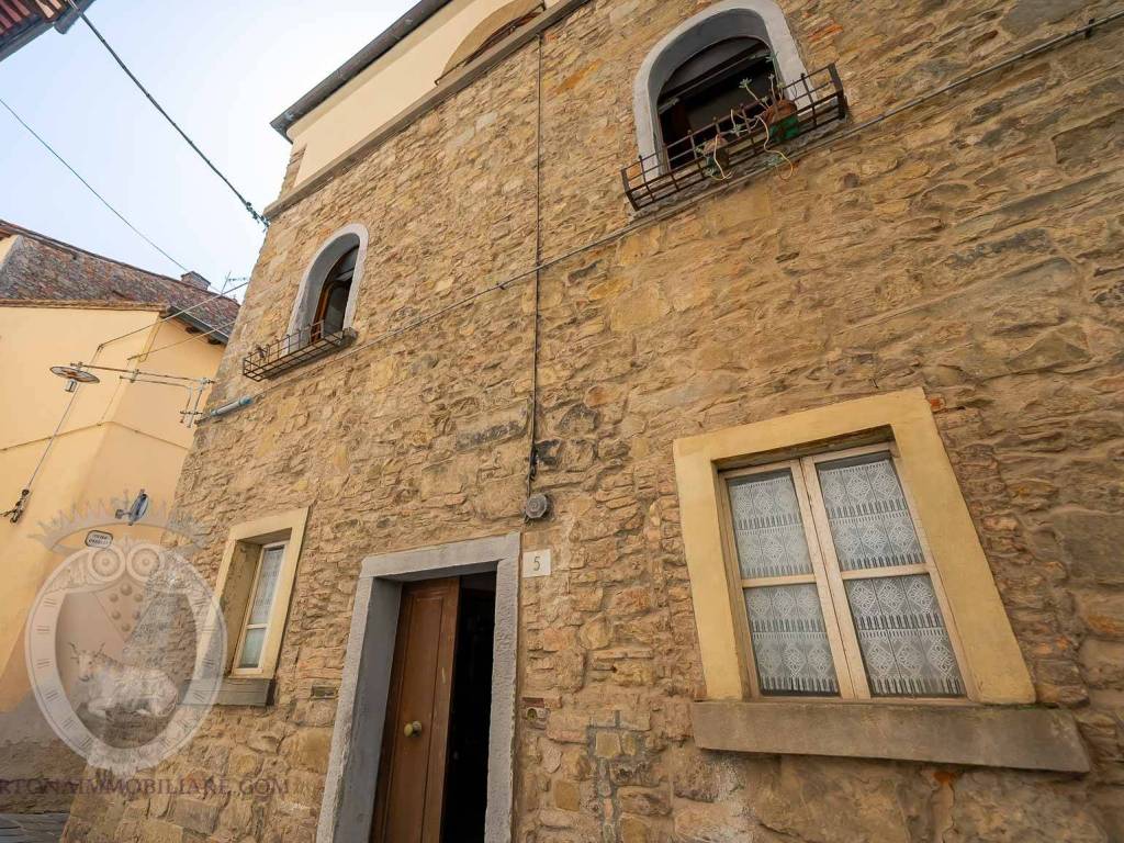 Casa indipendente a Cortona in Via Luca Ghini, 5 - Foto 4