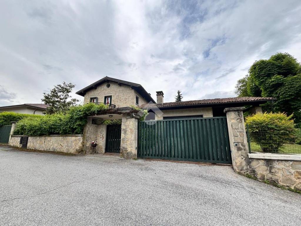 Villa a Ceva in VIA MADONNA DI CAMPAGNA, 32 - Foto 2