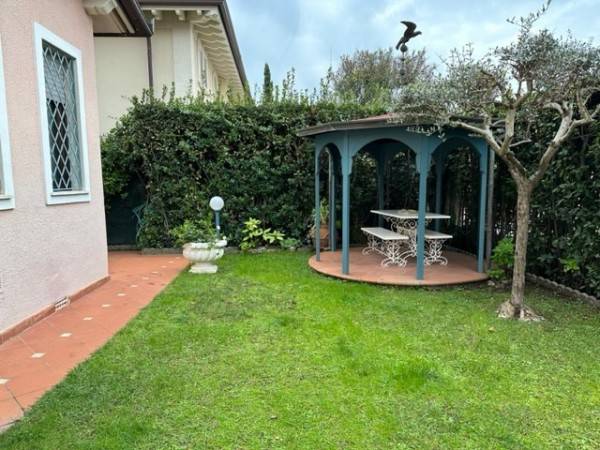 Villa a Forte dei marmi in Via Pietro Mascagni - Foto 3