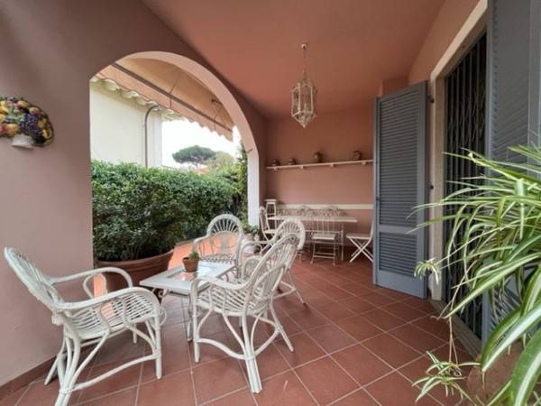 Villa a Forte dei marmi in Via Pietro Mascagni - Foto 5