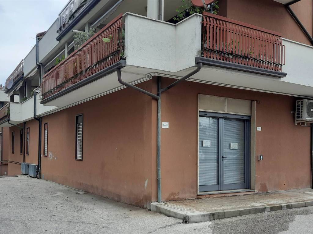 Immobile a Bastia umbra in Via San Rocco, 110 - Foto 3