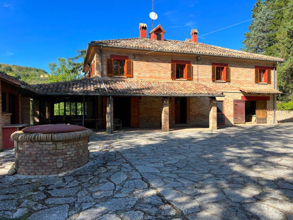 Rustico / casale a Mombaroccio in Strada Provinciale Mombaroccese - Foto 2