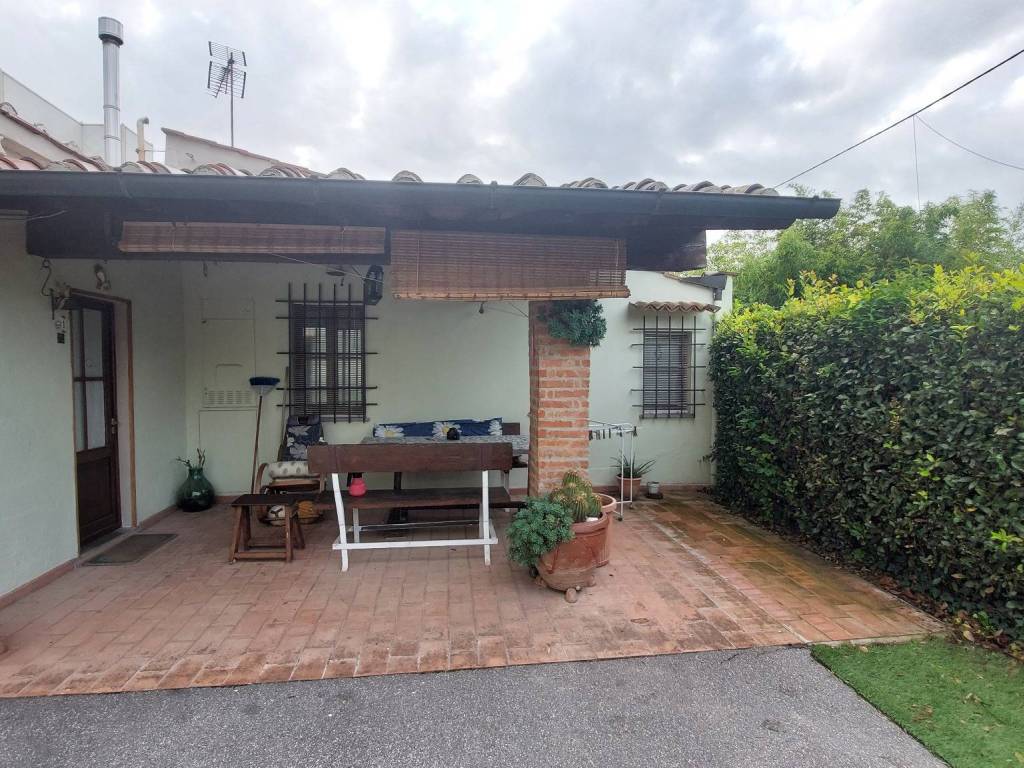 Villa a Prato in Via Albertesca, 14 - Foto 2