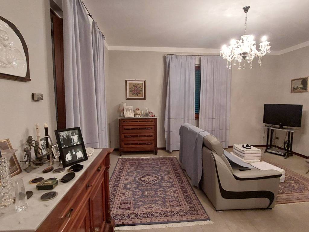 Villa a Prato in Via Albertesca, 14 - Foto 4