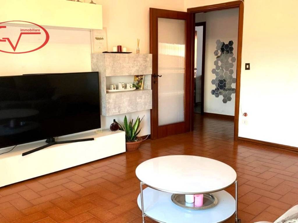 Appartamento a Montevarchi in Via Antonio Gramsci - Foto 2