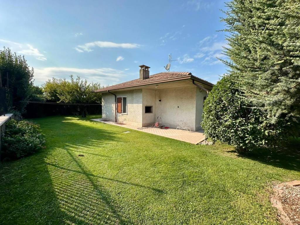 Villa a Peschiera del garda in Località Broglie, snc - Foto 3