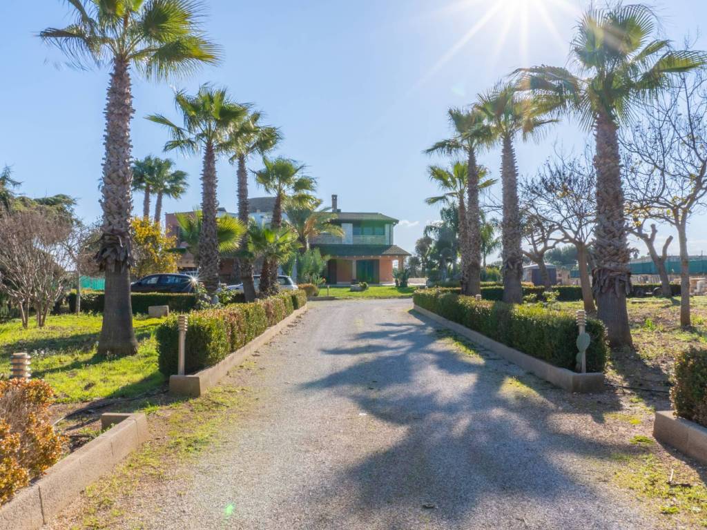 Villa a San vito dei normanni in Contrada Varvolla - Foto 3