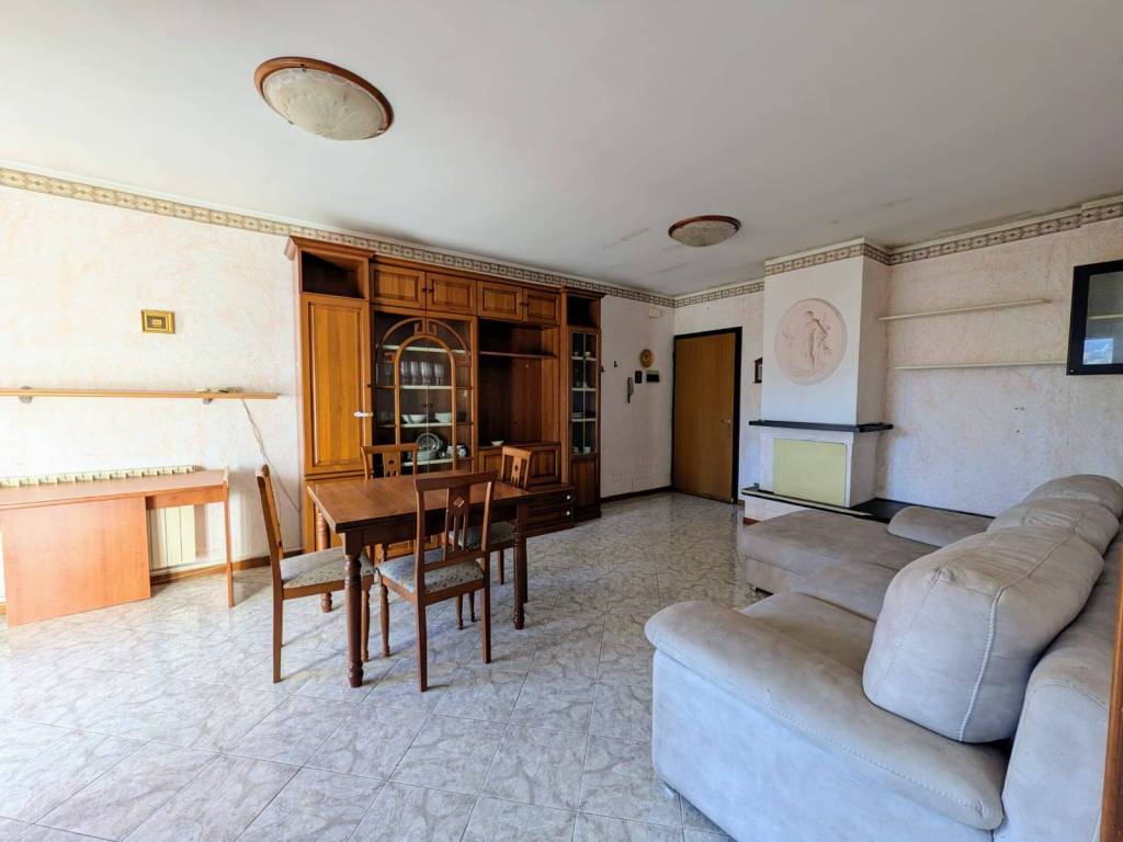 Appartamento a Follo - Foto 3