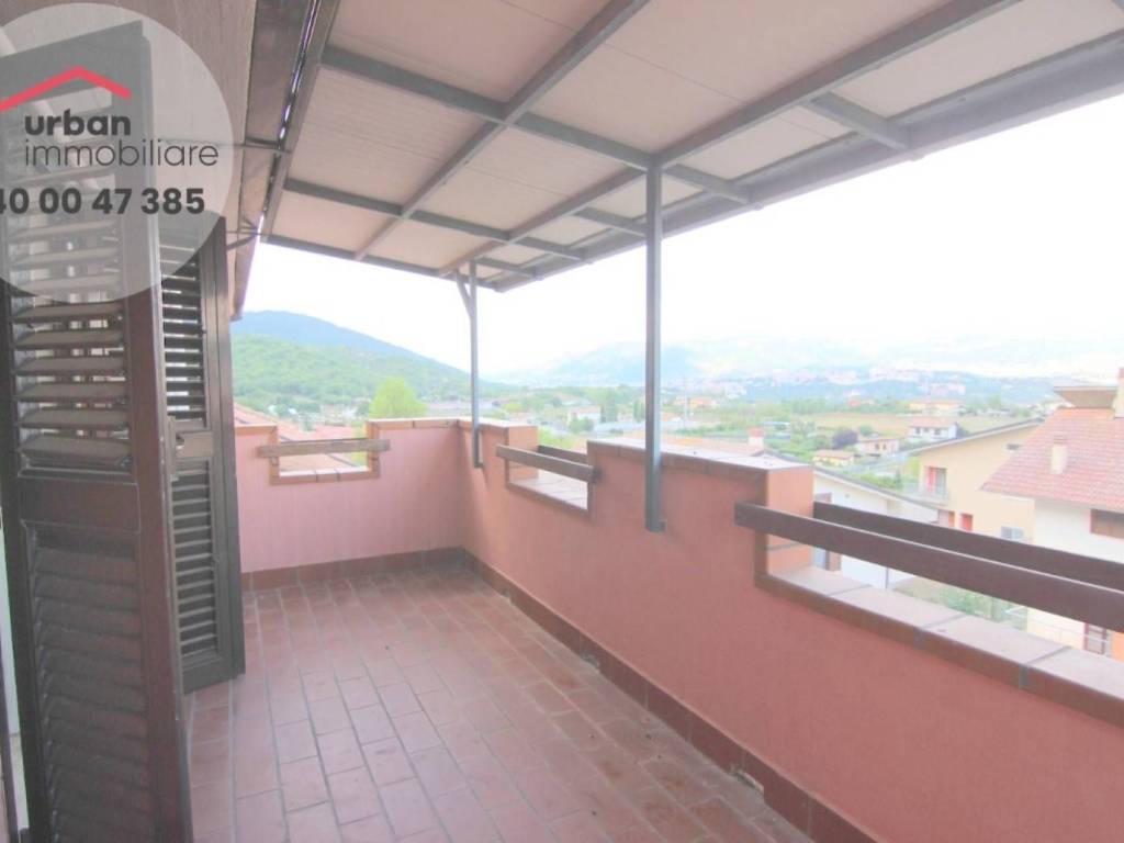 Casa indipendente a L'aquila in Via Nuova per Pianola, 8 - Foto 5