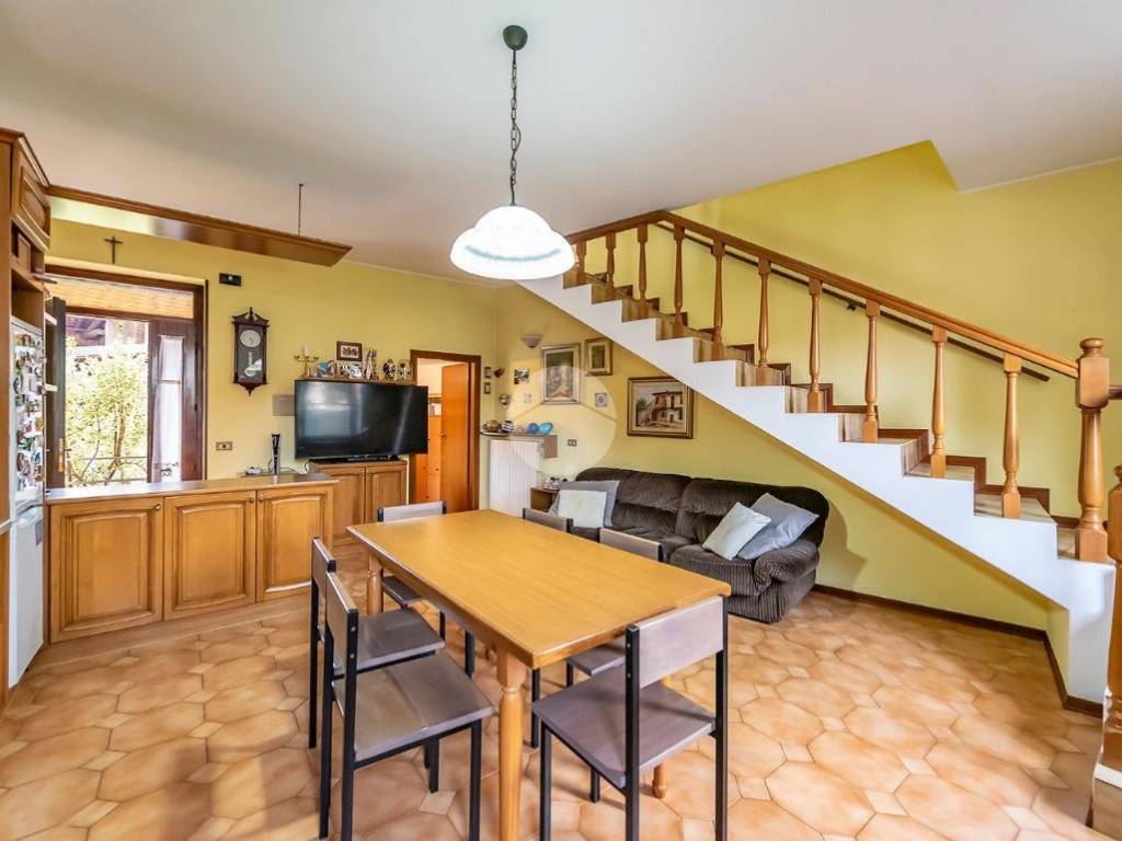 Appartamento a Uboldo in Vicolo papa urbano terzo, 2 - Foto 4