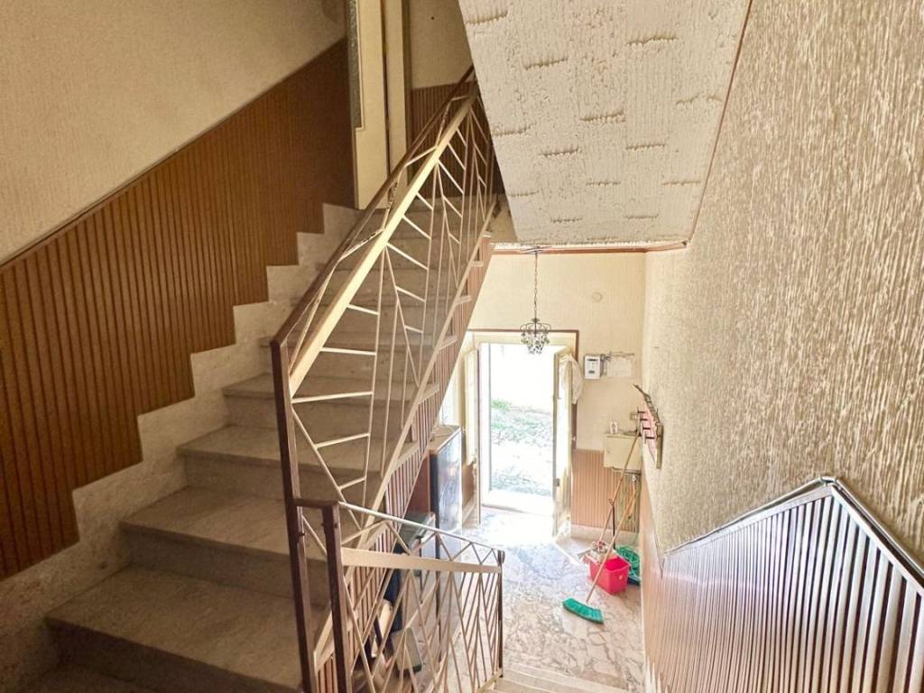 Casa indipendente a Palazzo adriano in Via Giuseppe la Masa, 13 - Foto 4