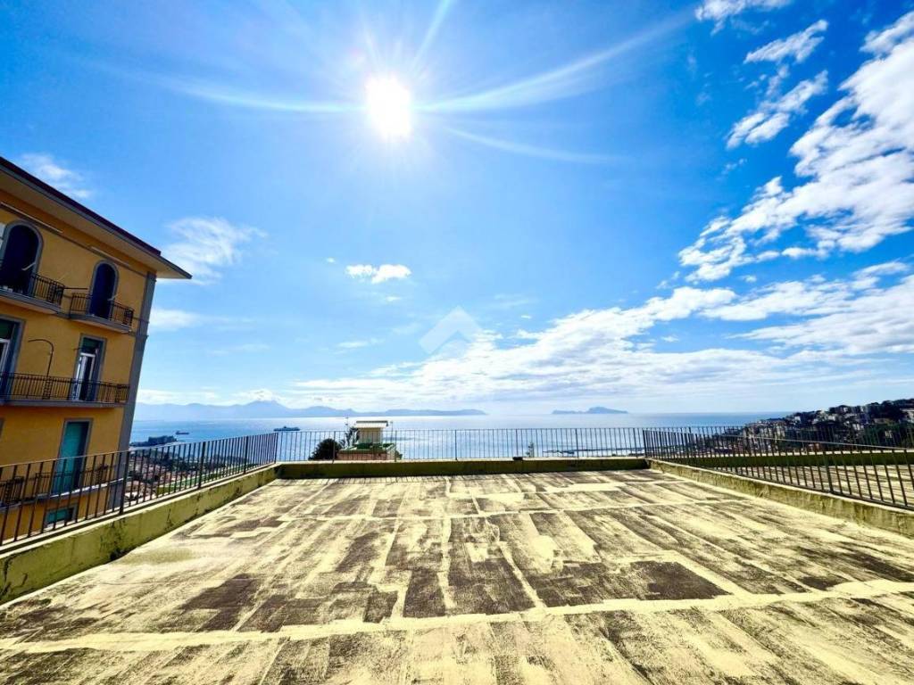 Appartamento a Napoli in Via Torquato Tasso, 169 - Foto 4