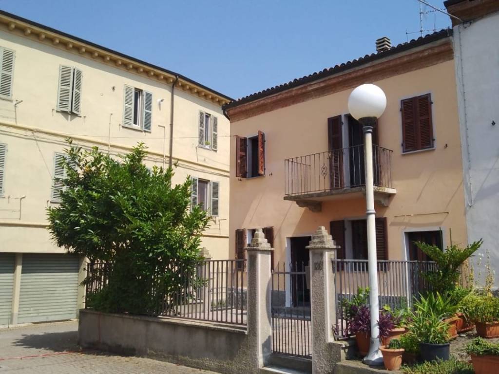Villetta a schiera a Casale monferrato in Strada Rolasco - Foto 2