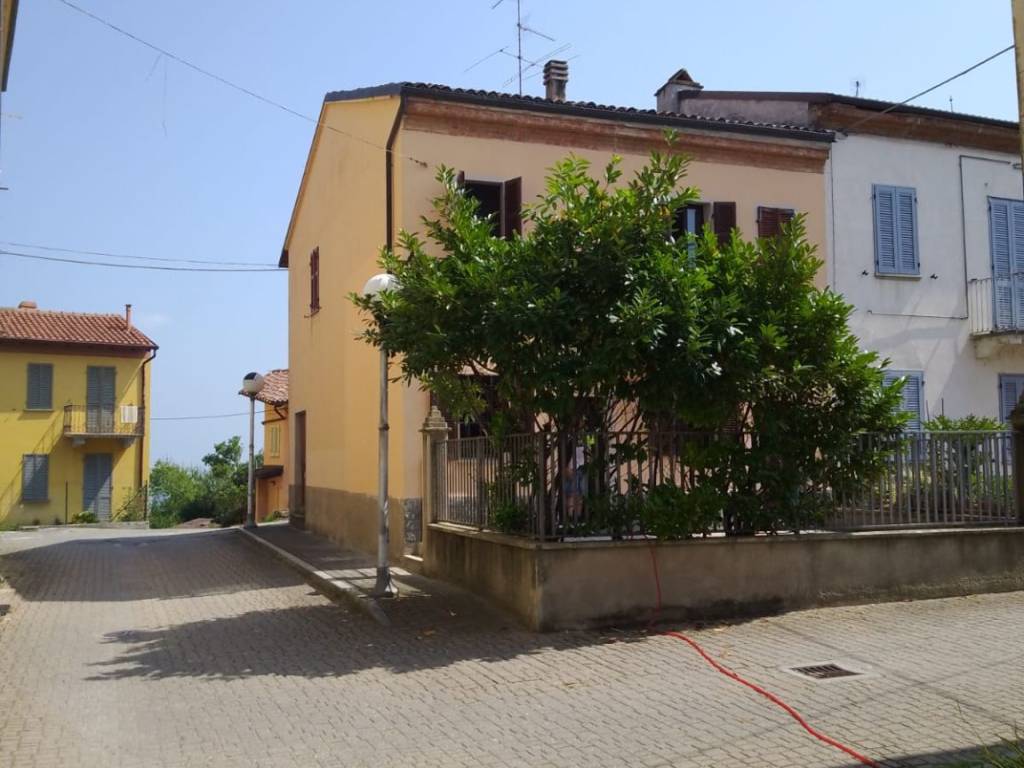 Villetta a schiera a Casale monferrato in Strada Rolasco - Foto 4