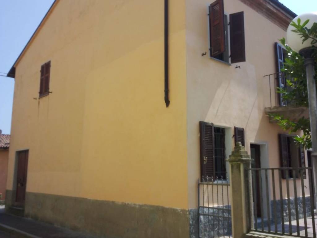 Villetta a schiera a Casale monferrato in Strada Rolasco - Foto 5