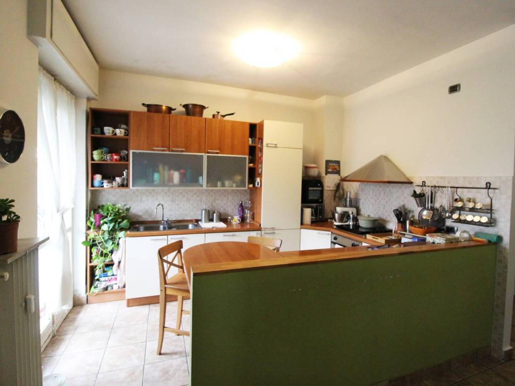 Appartamento a Gorla minore in Via Roma, 11 - Foto 2