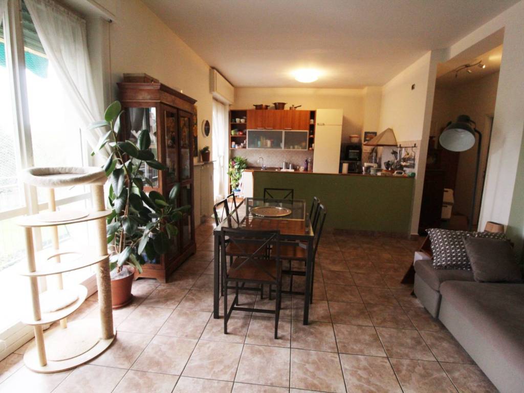 Appartamento a Gorla minore in Via Roma, 11 - Foto 3