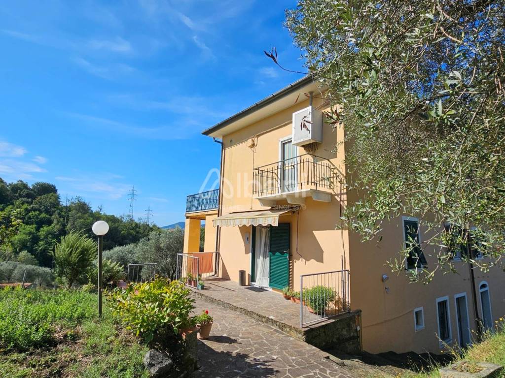 Villa a La spezia in Via della Lobbia - Foto 3