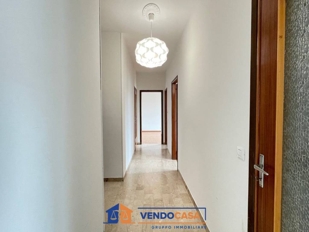 Appartamento a Narzole in Via Camillo Benso di Cavour - Foto 5