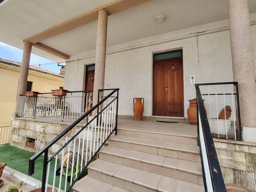 Villa a Cepagatti in Via Dante Alighieri, 94 - Foto 2