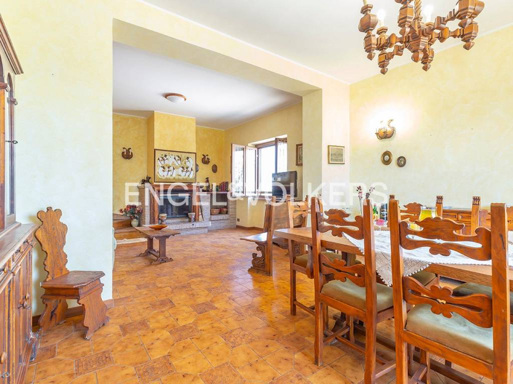 Villa a Aprilia in Via dei Giardini - Foto 2