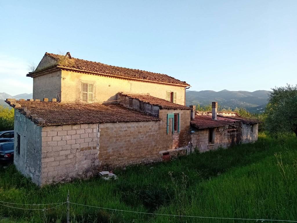 Rustico / casale a San giovanni incarico in Via Civita Farnese - Foto 2