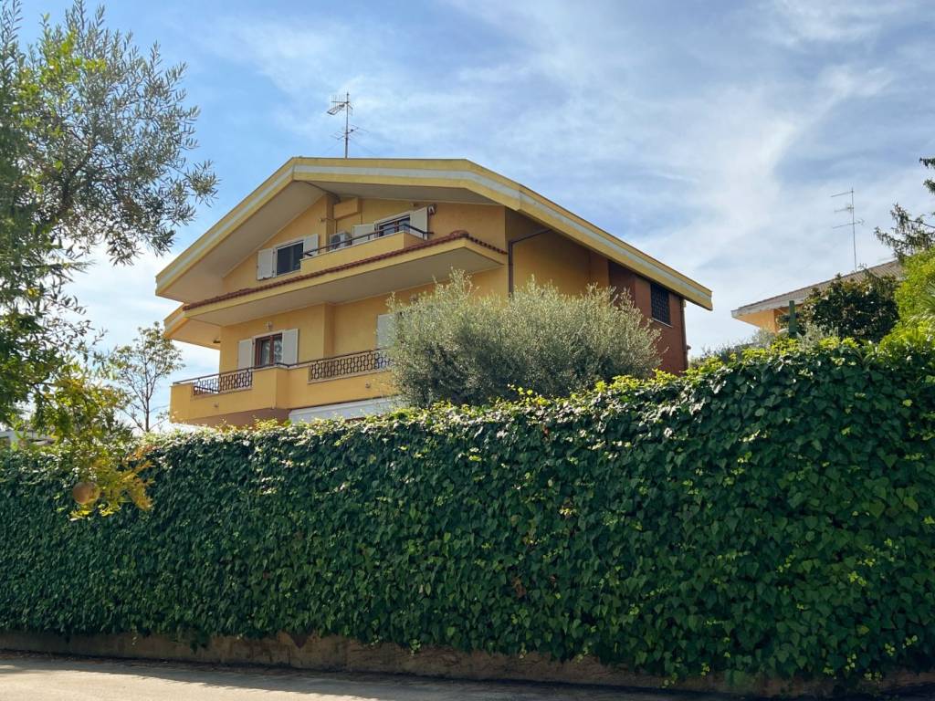 Villa a Pescara in Via Peschiera - Foto 2