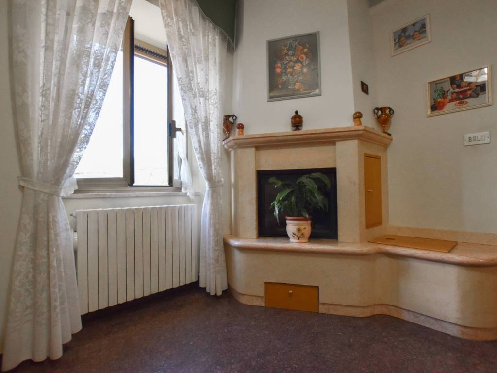 Casa indipendente a Roccafluvione in Strada Casacagnano, 8 - Foto 3