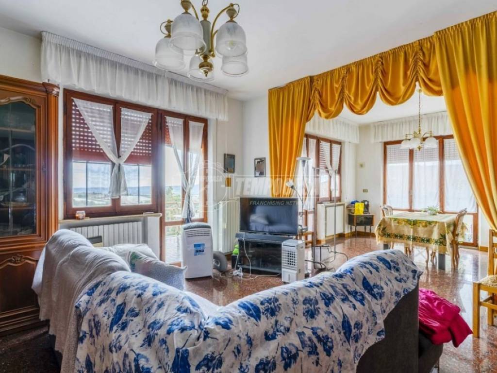 Appartamento a Montecosaro in Via Aldo Moro - Foto 2