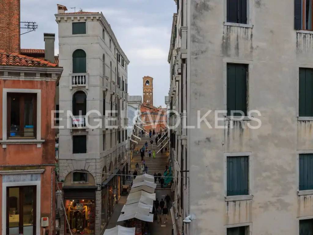 Appartamento a Venezia in Campo San Bortolomio - Foto 2