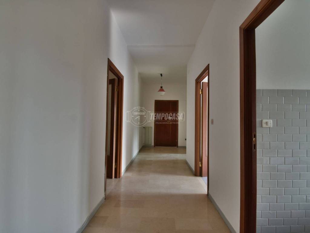 Appartamento a Tolentino in Via della Pace - Foto 2