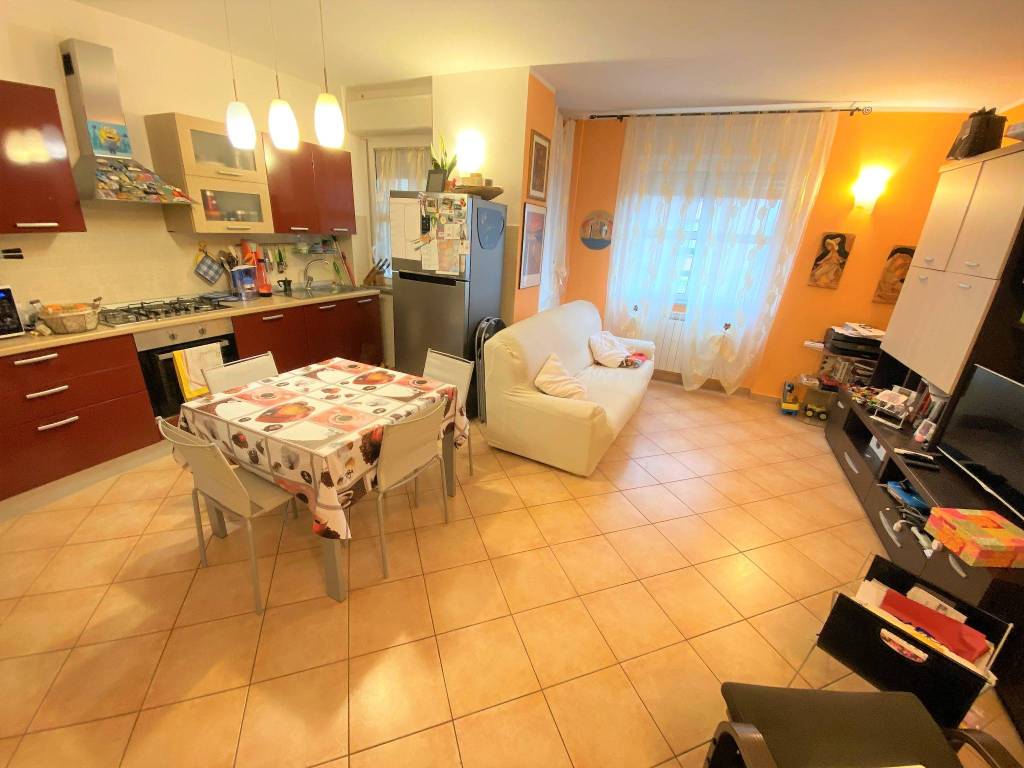 Appartamento a Alessandria in Via Pietro Nenni, 94 - Foto 2