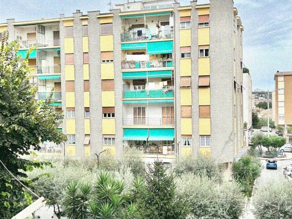 Appartamento a Albissola marina in Via Gioacchino Rossini - Foto 3